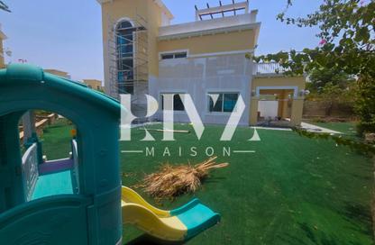 Villa - 4 Bedrooms - 3 Bathrooms for rent in Legacy Nova Villas - District 9 - Jumeirah Park - Dubai Villa - 4 Bedrooms - 3 Bathrooms for rent in Legacy Nova Villas - District 9 - Jumeirah Park - Dubai