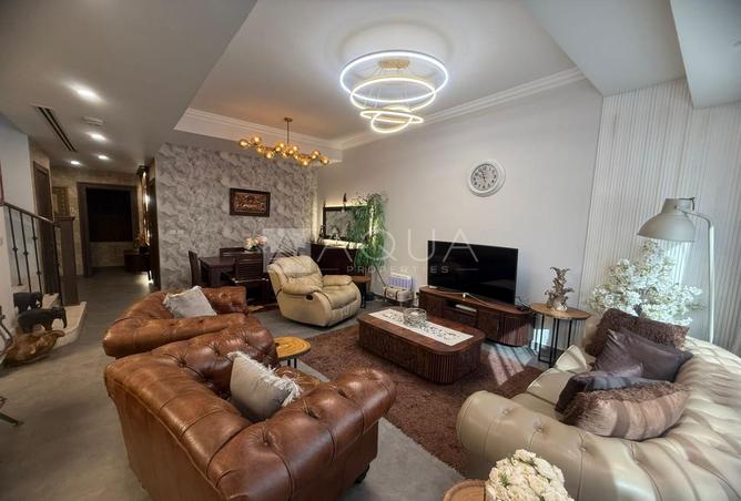 64405023 - Property Main Image