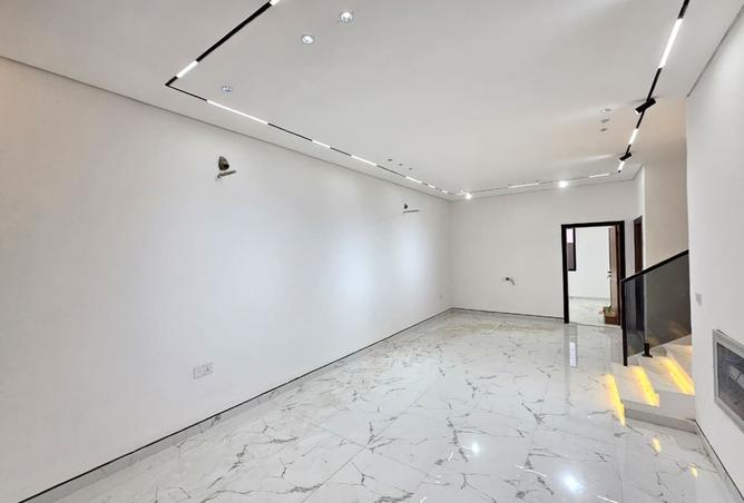 135145892 - Property Image 2