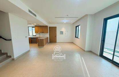 Villa - 2 Bedrooms - 3 Bathrooms for rent in Bloom Living - Zayed City (Khalifa City C) - Khalifa City - Abu Dhabi