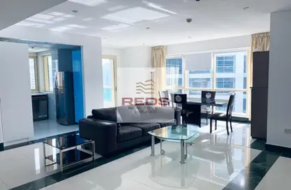 Apartment - 2 Bedrooms - 2 Bathrooms for rent in The Royal Oceanic - Dubai Marina - Dubai