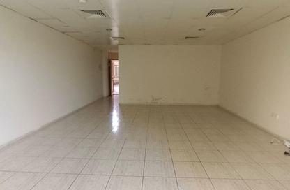 Apartment - Studio - 1 Bathroom for rent in Al Majaz 2 - Al Majaz - Sharjah Apartment - Studio - 1 Bathroom for rent in Al Majaz 2 - Al Majaz - Sharjah