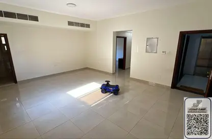 شقة - 2 غرف نوم - 3 حمامات للايجار في فلل الروضة 2 - 2  الروضة - الروضة - عجمان