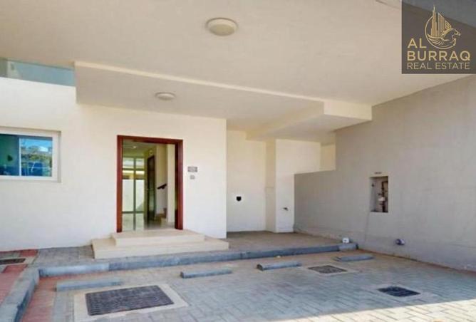 106863659 - Property Main Image