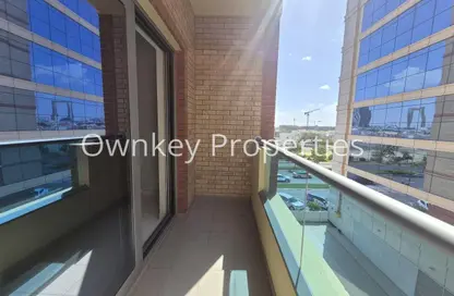 شقة - 2 غرف نوم - 3 حمامات للايجار في الطوب - منخول - بر دبي - دبي