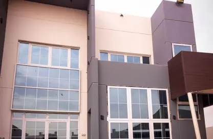 تاون هاوس - 5 غرف نوم - 7 حمامات للايجار في الرقيبة - السيوح - الشارقة