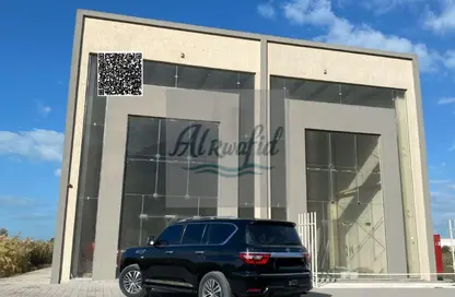 صالة عرض - استوديو - 3 حمامات للايجار في جلفار - رأس الخيمة