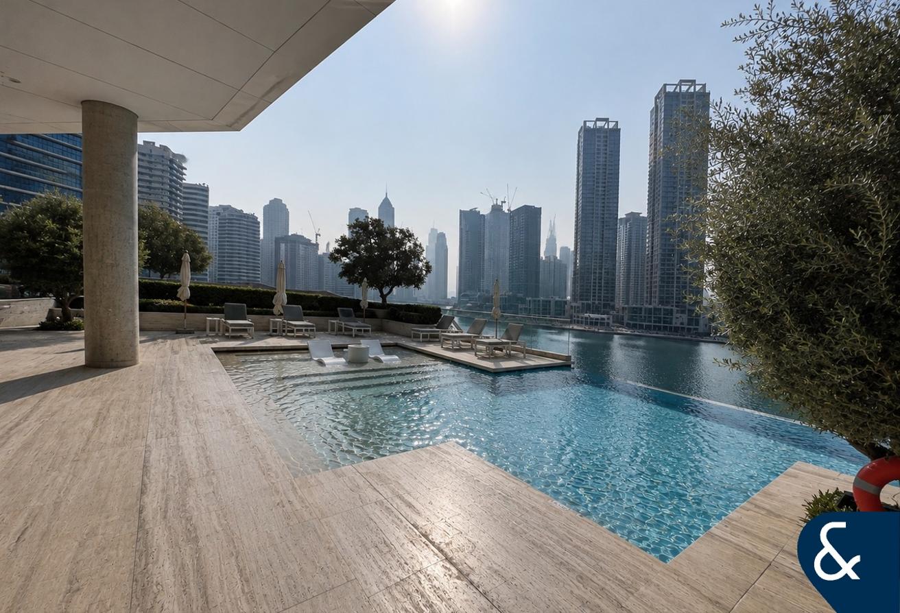 Luxury | Burj Khalifa View | Furnished photo 23