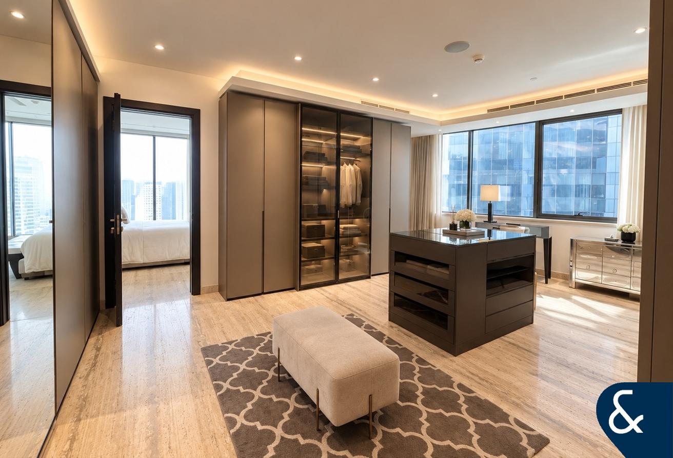 Luxury | Burj Khalifa View | Furnished photo 15