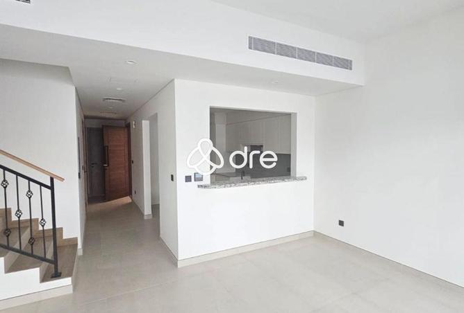 74625421 - Property Image 2