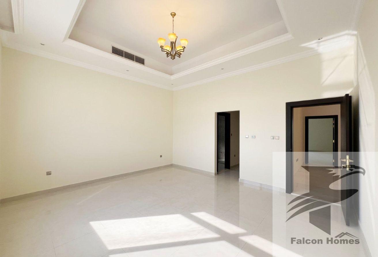 Well Maintained | 5BR Villa with Pool and Garden photo 24