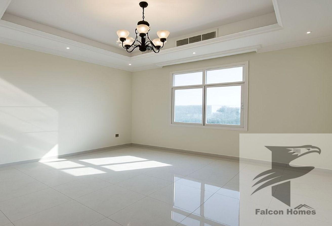 Well Maintained | 5BR Villa with Pool and Garden photo 14