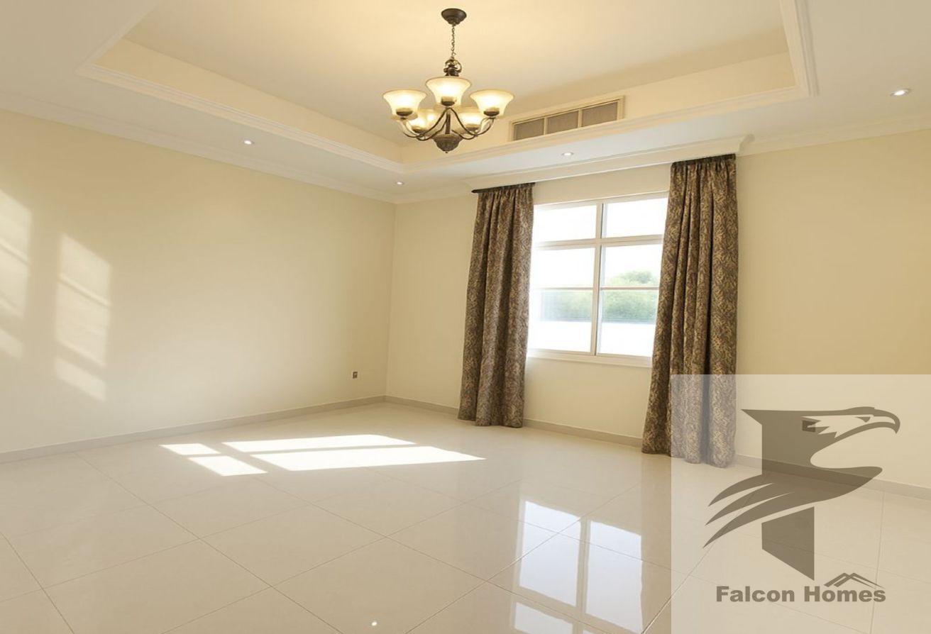 Well Maintained | 5BR Villa with Pool and Garden photo 10