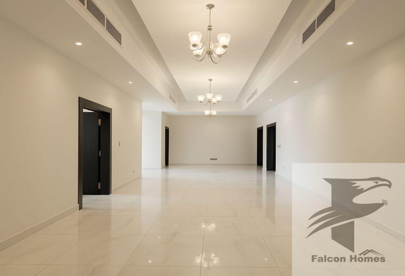 Well Maintained | 5BR Villa with Pool and Garden photo 13