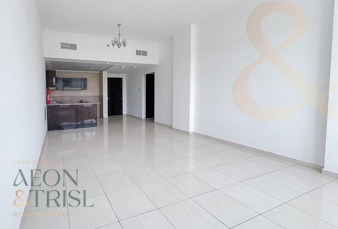 82785807 - Property Image 3