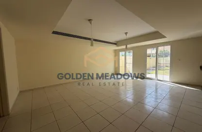 تاون هاوس - 3 غرف نوم - 3 حمامات للايجار في الينابيع 5 - الينابيع - دبي