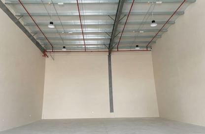 Warehouse - Studio - 1 for rent in Al Sajaa Industrial - Al Sajaa - Sharjah