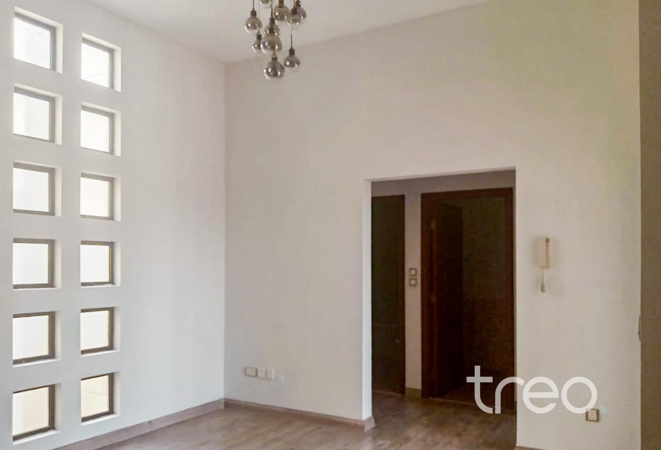 READY NOW | Large Corner Plot | Upgraded photo 11