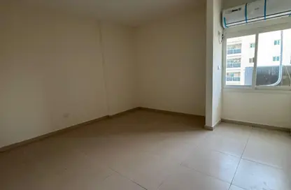 شقة - 3 غرف نوم - 2 حمامات للايجار في لؤلؤة المجاز - المجاز 2 - المجاز - الشارقة