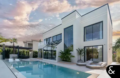 Villa - 5 Bedrooms - 6 Bathrooms for sale in Garden Hall - European Clusters - Jumeirah Islands - Dubai