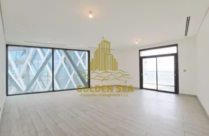 شقة - 2 غرف نوم - 4 حمامات للايجار في أبراج سكنية على الواجهة البحرية - منطقة النادي السياحي - أبوظبي