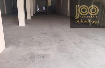 مستودع - استوديو - 2 للايجار في أم الثعوب - أم القيوين