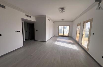 شقة - 2 غرف نوم - 3 حمامات للايجار في شقق الجولف - قرية الحمرا - رأس الخيمة