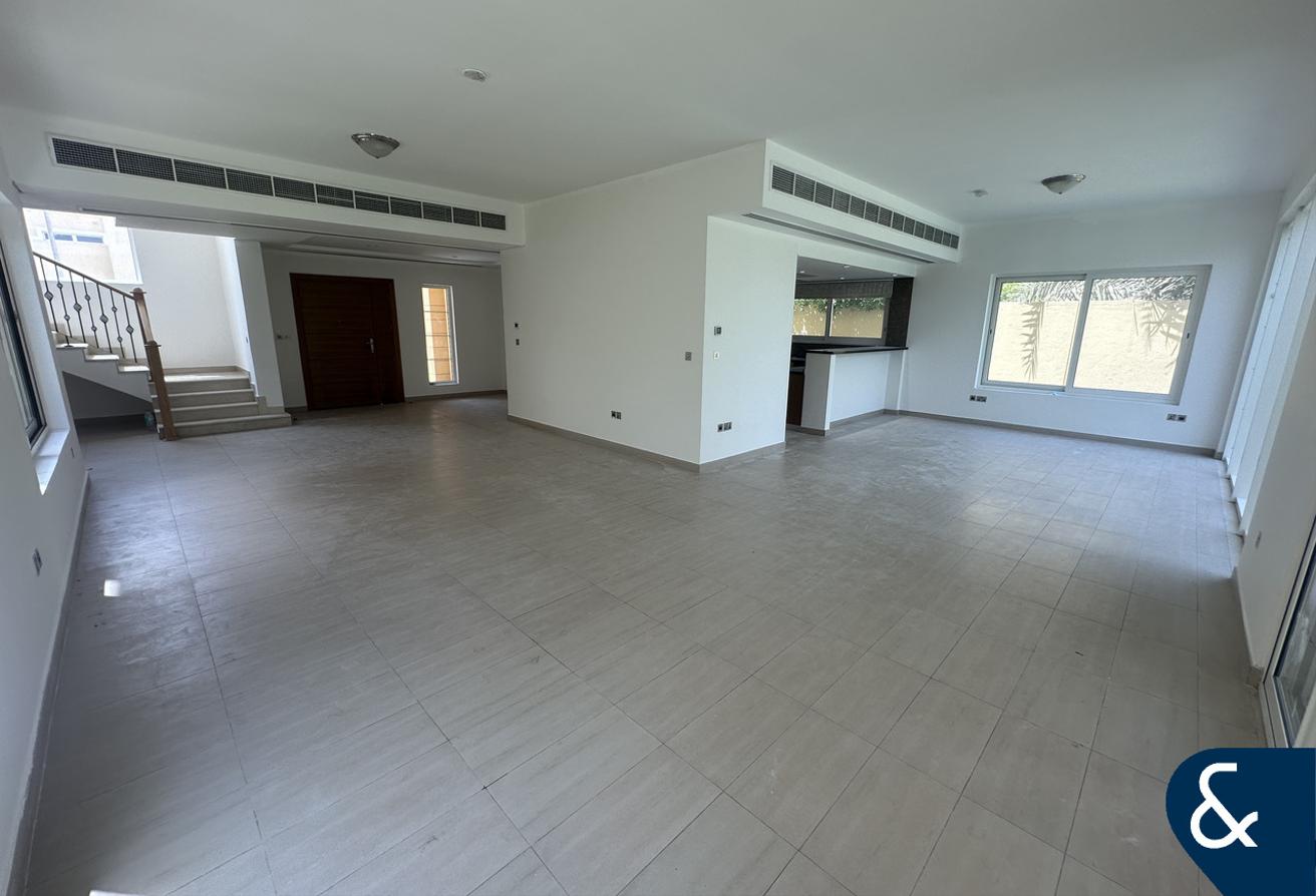 Single Row | Legacy Nova | Vacant Now photo 5