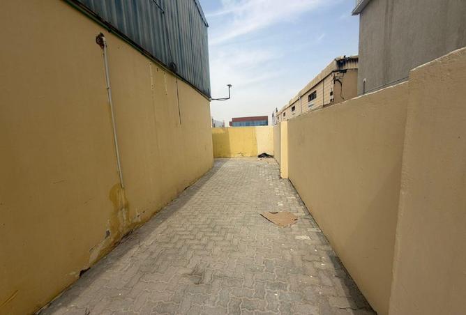 72723275 - Property Image 3