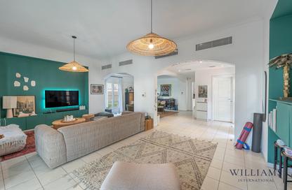 Villa - 3 Bedrooms - 3 Bathrooms for sale in Deema 3 - Deema - The Lakes - Dubai