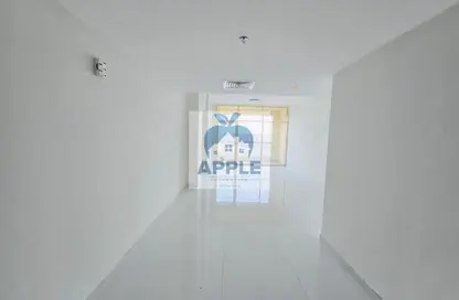 Apartment - 3 Bedrooms - 4 Bathrooms for rent in Muwaileh Commercial - Sharjah
