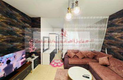 Apartment - Studio - 1 Bathroom for rent in Beach Tower 2 - Al Khan Lagoon - Al Khan - Sharjah