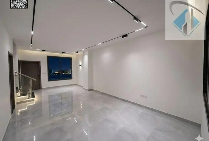 113701345 - Property Image 2