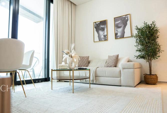 56938000 - Property Image 2