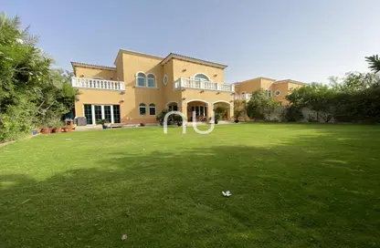 Villa - 5 Bedrooms - 5 Bathrooms for rent in District 2 - Royal Park - Jumeirah Park - Dubai
