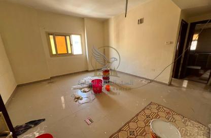Apartment - 1 Bedroom - 1 Bathroom for rent in Al Qulaya'ah - Al Sharq - Sharjah