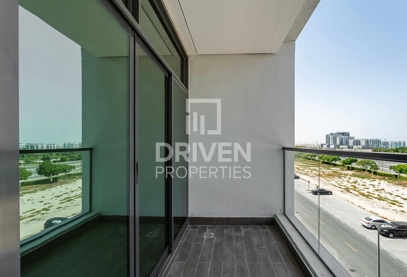 12 Cheques Option | Well Maintained | Prime Area photo 12
