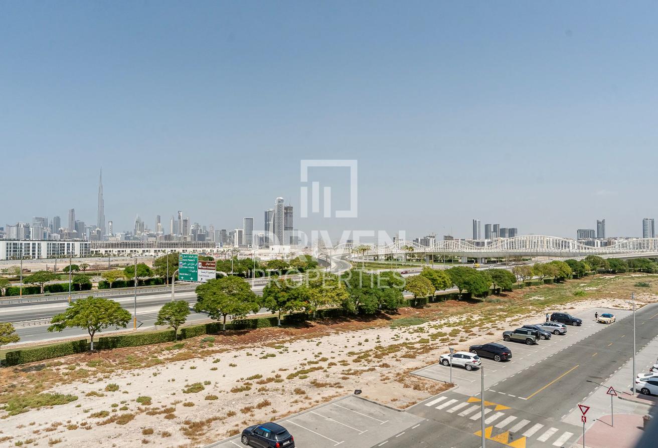 12 Cheques Option | Well Maintained | Prime Area photo 13