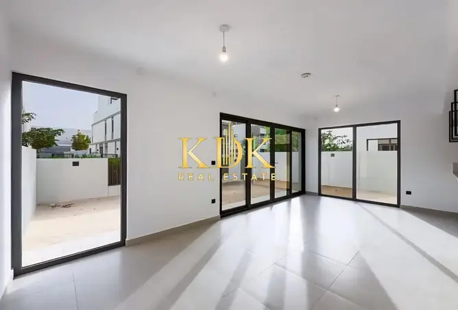 156025428 - Property Image 2