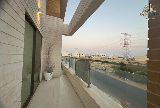 99557932 - Property Image 2