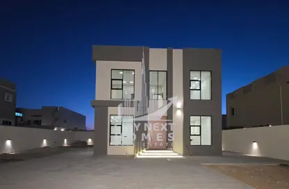 فيلا - 4 غرف نوم - 5 حمامات للايجار في الخوانيج 2 - الخوانيج - دبي