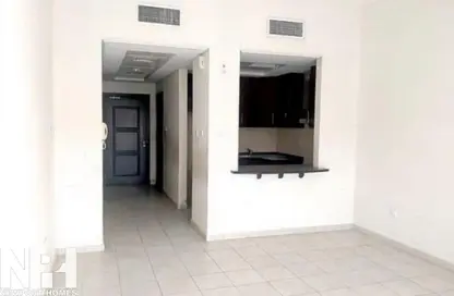 شقة - 1 حمام للايجار في مبني رقم 256 - طراز أمريكي - ديسكفري جاردنز - دبي