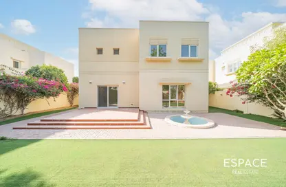 Villa - 3 Bedrooms - 4 Bathrooms for rent in Meadows 9 - Meadows - Dubai