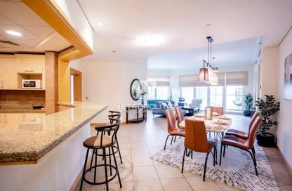 Apartment - 3 Bedrooms - 4 Bathrooms for rent in Al Nabat - Shoreline Apartments - Palm Jumeirah - Dubai