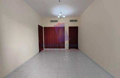 Apartment - 1 Bedroom - 2 Bathrooms for rent in Building Y11 - England Cluster - International City - Dubai