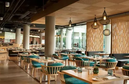 Shop - Studio - 2 Bathrooms for rent in Sheikh Hamdan Colony - Al Karama - Dubai