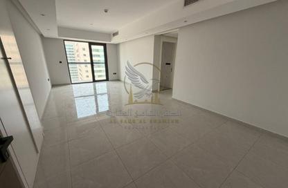 Apartment - 2 Bedrooms - 3 Bathrooms for rent in New Al Taawun Road - Al Taawun - Sharjah