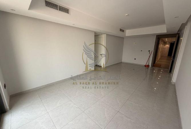 137876744 - Property Image 2