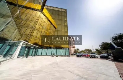 Retail - Studio - 2 Bathrooms for rent in Golden Gate - Oud Metha - Bur Dubai - Dubai