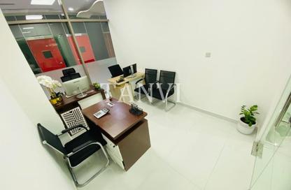 Office Space - Studio - 1 Bathroom for rent in Red Avenue - Al Garhoud - Dubai Office Space - Studio - 1 Bathroom for rent in Red Avenue - Al Garhoud - Dubai